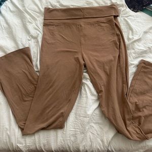 Brown mid rise leggings